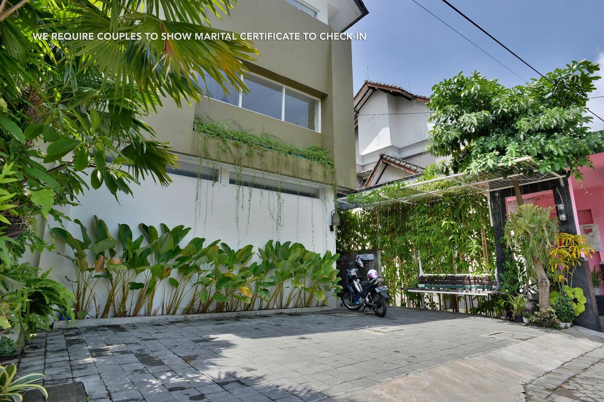 Zen Rooms Pogung Syariah Kejayan Buitenkant foto